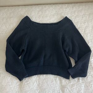 Comfy knitted off the shoulder sweater!